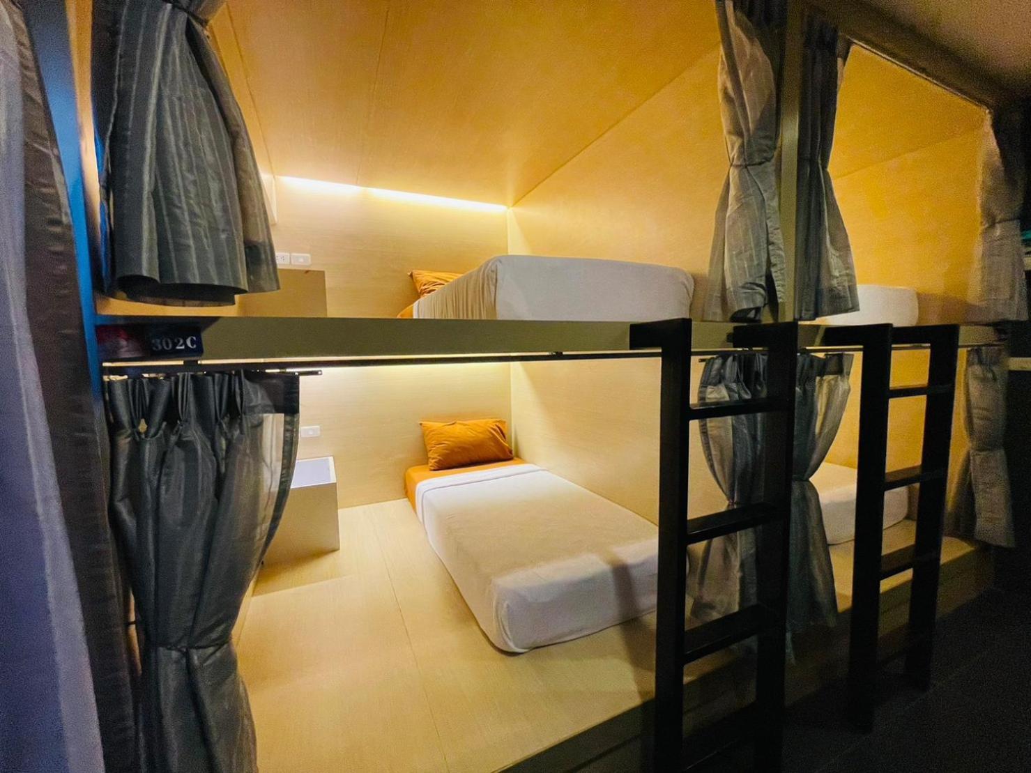 Hostel Rabbitel Phuket Exterior foto