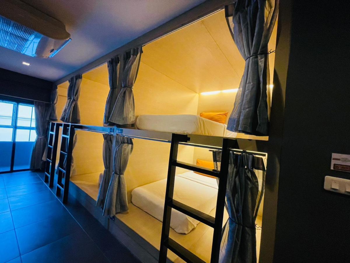 Hostel Rabbitel Phuket Exterior foto