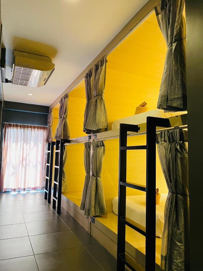 Hostel Rabbitel Phuket Exterior foto