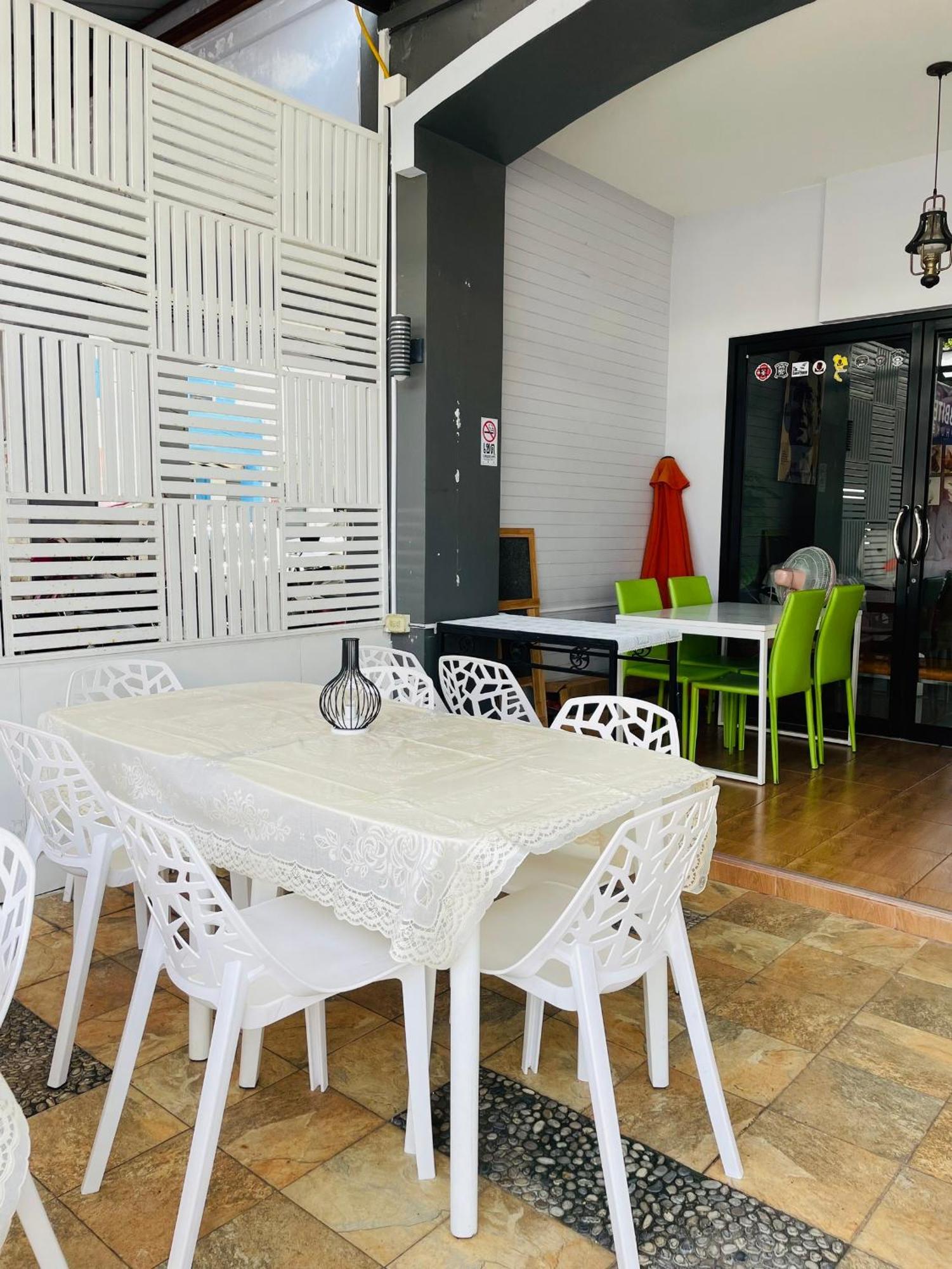 Hostel Rabbitel Phuket Exterior foto